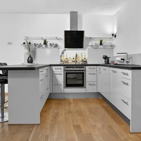 Vakantiehuis 3 Queen Beds Waterfall Garage Terrace Center Saarburg