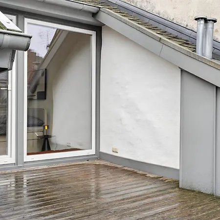 Vakantiehuis 3 Queen Beds Waterfall Garage Terrace Center *