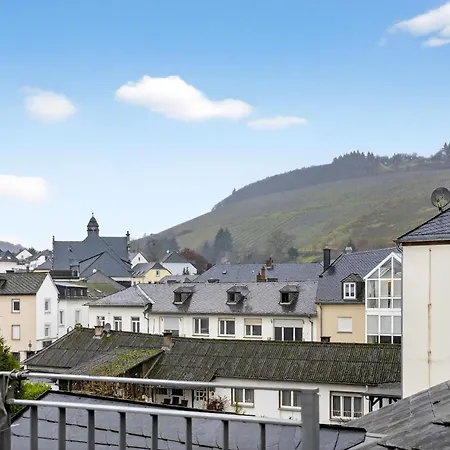 3 Queen Beds Waterfall Garage Terrace Center