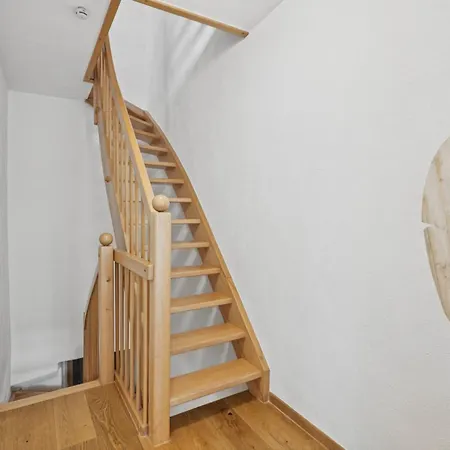 Bat Solutions Altstadt - Alles Was Ein Nicht Bietet - Direkt Am Beruehmten Wasserfall - 151 Qm Stadthaus Von 1732 Fuer 12 Personen - Dachterrasse Mit Grill & Weinbergblick - Garage & Weinkeller Σπίτι διακοπών