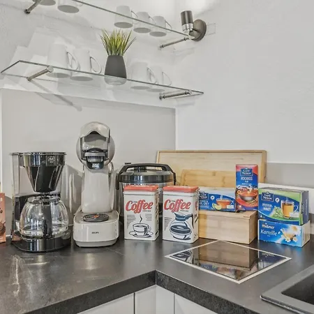 Bat Solutions Altstadt - Alles Was Ein Nicht Bietet - Direkt Am Beruehmten Wasserfall - 151 Qm Stadthaus Von 1732 Fuer 12 Personen - Dachterrasse Mit Grill & Weinbergblick - Garage & Weinkeller Σπίτι διακοπών Saarburg