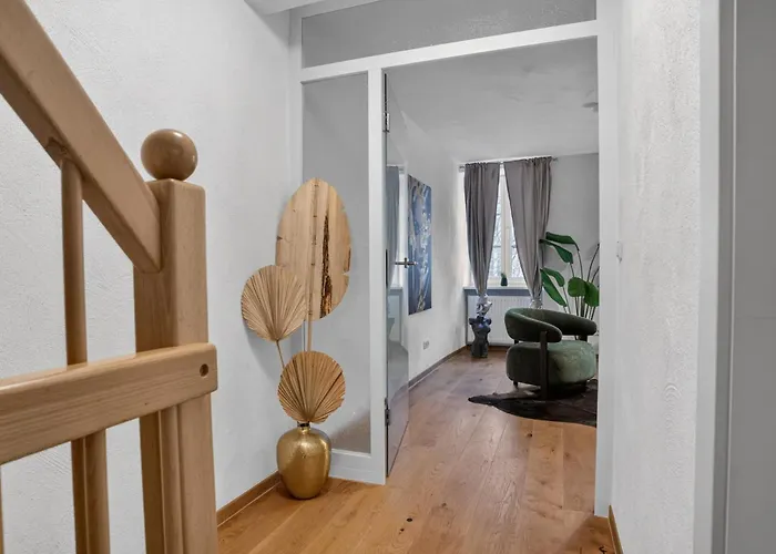 Prázdninový dům Bat Home Solutions Saarburg Altstadt - Alles Was Ein Hotel Nicht Bietet - Direkt Am Beruehmten Wasserfall - 151 Qm Stadthaus Von 1732 Fuer 12 Personen - Dachterrasse Mit Grill & Weinbergblick - Garage & Weinkeller *