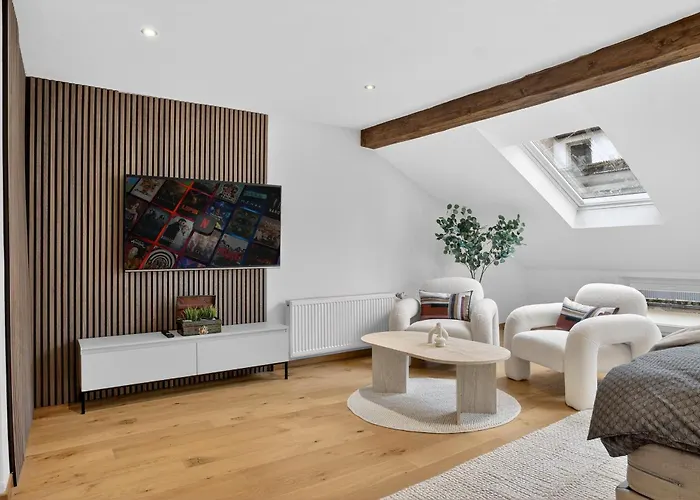 Ferienhaus 3 Queen Beds Waterfall Garage Terrace Center Saarburg