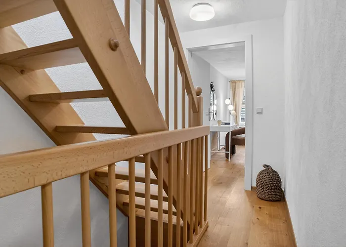 Bat Home Solutions Saarburg Altstadt - Alles Was Ein Hotel Nicht Bietet - Direkt Am Beruehmten Wasserfall - 151 Qm Stadthaus Von 1732 Fuer 12 Personen - Dachterrasse Mit Grill & Weinbergblick - Garage & Weinkeller * Saarburg