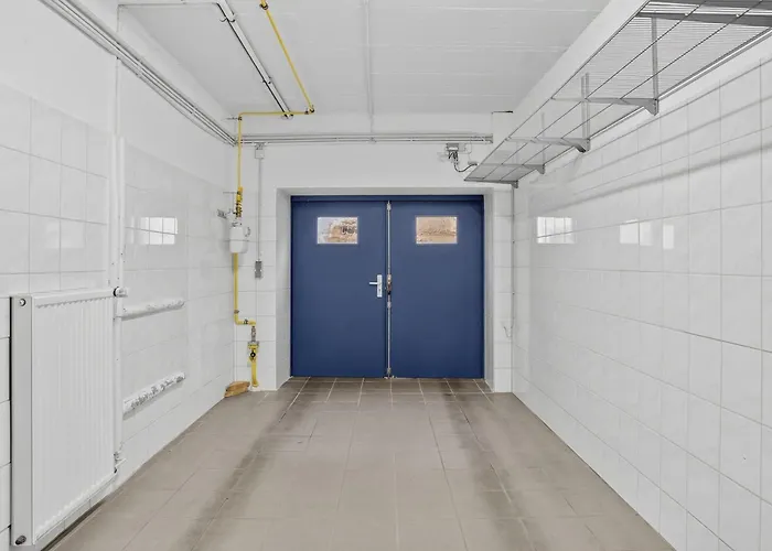 Bat Solutions Altstadt - Alles Was Ein Nicht Bietet - Direkt Am Beruehmten Wasserfall - 151 Qm Stadthaus Von 1732 Fuer 12 Personen - Dachterrasse Mit Grill & Weinbergblick - Garage & Weinkeller Holiday home