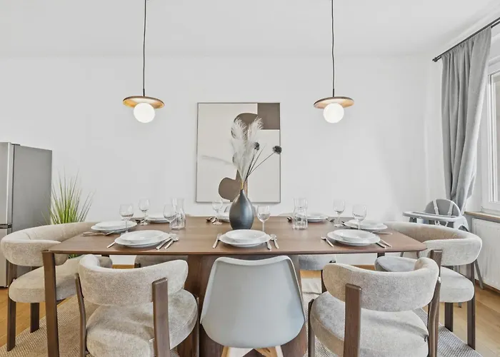 Bat Solutions Altstadt - Alles Was Ein Nicht Bietet - Direkt Am Beruehmten Wasserfall - 151 Qm Stadthaus Von 1732 Fuer 12 Personen - Dachterrasse Mit Grill & Weinbergblick - Garage & Weinkeller Holiday home Saarburg