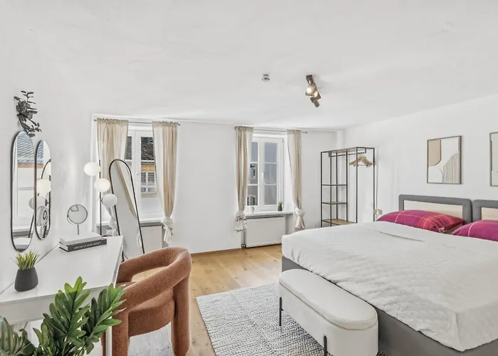 Bat Solutions Altstadt - Alles Was Ein Nicht Bietet - Direkt Am Beruehmten Wasserfall - 151 Qm Stadthaus Von 1732 Fuer 12 Personen - Dachterrasse Mit Grill & Weinbergblick - Garage & Weinkeller * Saarburg